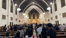 Gereja Katedral Bandung Gelar Misa Requiem untuk Paus Fransiskus - JPNN.com