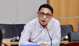 Brando PDIP Minta Dispenda Kawal Ketat Kebijakan Pramono Turunkan Tarif BBM Kendaraan untuk Warga Jakarta - JPNN.com