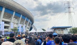 Persib Bandung vs PSS Sleman: Suporter Super Elja Dilarang Datang ke Stadion GBLA - JPNN.com