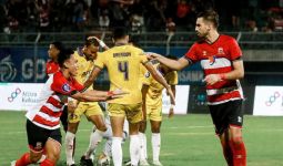 Klasemen Akhir Pekan ke-30 Liga 1: Madura United Menjauhi Zona Merah - JPNN.com