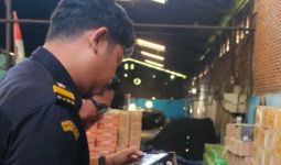 CV Hikmah Surabaya Arang Ekspor 2 Ribu Bag Bricket Asal Polewali Mandar ke Suriah - JPNN.com