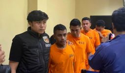 Kericuhan di Kemang, 10 Tersangka Ditangkap, Ada Barbuk Senjata, Lihat - JPNN.com