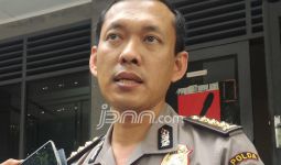 Polisi Lepaskan Pembawa Merah Putih Bertuliskan Tahlil - JPNN.com