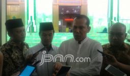 Siklus Haji Penuh Aspek Etika dan Moral Berbisnis - JPNN.com