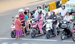 Hati-Hati, Bederma di Jalan Kota Pangkalpinang Bakal Didenda Rp 1 Juta - JPNN.com