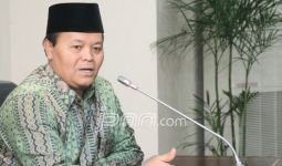 Ketum Golkar Tetap Menteri, Silakan Nilai Konsistensi Jokowi - JPNN.com