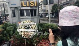 Setahun Bom Thamrin, Pos Polisi Sarinah Ditaburi Bunga - JPNN.com