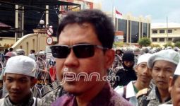 Polisi Garap Munarman dalam Kasus Dugaan Fitnah - JPNN.com