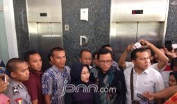 Usai Diperiksa Bareskrim, Sylvi Sebut-sebut Nama Jokowi - JPNN.com