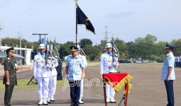 Panglima TNI Harus Tegak Lurus dengan Politik Negara - JPNN.com