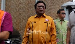 Anak Buah Dikasari, Oesman Sapta Marah - JPNN.com