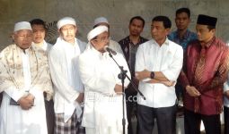 Dipuji karena Temui Rizieq, Begini Reaksi Pak Wiranto - JPNN.com