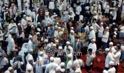 Sumpah, Massa Aksi 112 Hanya Pilih Calon Kada Muslim - JPNN.com