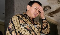 Ahok Bantah Berpolitik di Makam Mbah Priok - JPNN.com