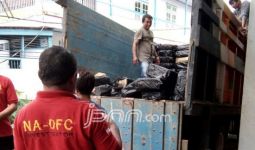 Ratusan Kotak Sosis “Haram” Asal Malaysia Disita - JPNN.com