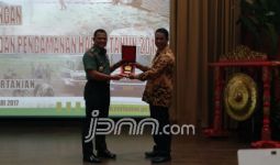 Gabah Petani Dibeli Murah, Panglima TNI Marah - JPNN.com