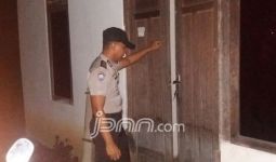Lho, Polisi Rajin Ketuk Pintu Rumah Warga saat Malam - JPNN.com