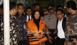 Rano Karno Kalah, Atut Berterima Kasih ke Warga Banten - JPNN.com