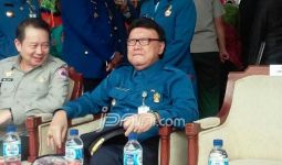Ketua KPU & Bawaslu Terima Honor, Tjahjo Serahkan DKPP - JPNN.com