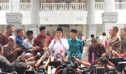 Cerita Jokowi soal Masjid KH Hasyim Asyari, Basuki & Betawi - JPNN.com