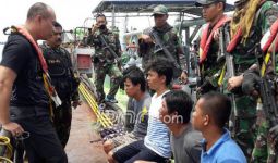 TNI AL Tangkap Dua Kapal Tanker Pelarian dari Malaysia - JPNN.com