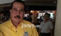 Azis Samual Desak Golkar Beri Sanksi Tegas kepada Yorrys Raweyai - JPNN.com