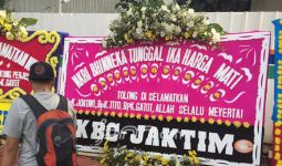 Dapat Karangan Bunga, Polri Ajak Publik Berpikir Positif Saja - JPNN.com