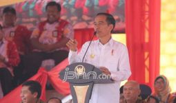 Pak Jokowi Dimarahi Petani, Indonesia Tak Mengimpor Jagung Lagi - JPNN.com