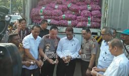 Kementan Gelar Operasi Pasar Murah, 29 Ton Bawang Putih Dilepas ke Pedagang - JPNN.com