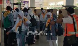 Agen First Travel ini Bawa 78 Jemaah, 30 Orang Warga Bekasi - JPNN.com
