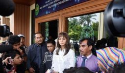 Kirana Larasati Berat Jalani Perceraian - JPNN.com