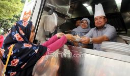 Food Truck ACT, Bagikan 1.000 Porsi Makanan Gratis per Hari - JPNN.com