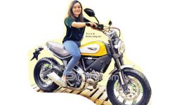 Tren Gaya Hidup Otomotif, Motor Retro Digandrungi Kaum Hawa - JPNN.com