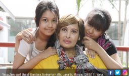 Kedua Putri Yana Zein Putus Sekolah karena tak Ada Lagi Uang - JPNN.com