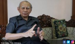 Emil Salim: Penerapan Normal Baru Harus Dilakukan Lebih Frontal - JPNN.com