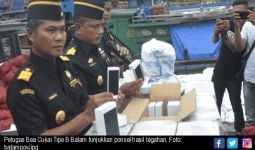 5.000 Ponsel Pintar Jadi Rongsokan di Gudang Bea Cukai - JPNN.com