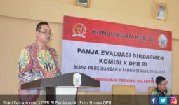 Pelaksana Pendidikan di Pusat dan Daerah Harus Sinkronkan Data - JPNN.com