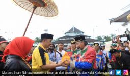 Menpora Ikuti Prosesi Penyerahan Tanah Air di Kutai Kartanegara - JPNN.com