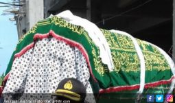 Pak RT Jatuh dari Pohon Akasia saat Kerja Bakti, Innalillahi - JPNN.com