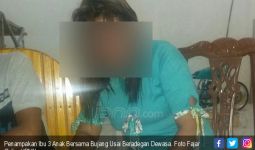 Penampakan Ibu 3 Anak Bersama Bujang Usai Beradegan Dewasa - JPNN.com