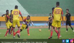 Berat, Jelang Hadapi Persiba, Skuat Sriwijaya FC Compang-Camping - JPNN.com