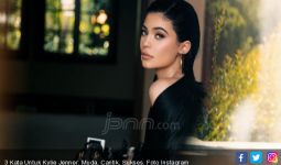 Kylie Jenner Unggah Foto Anak di IG, Nama Bayi Mungil Itu... - JPNN.com