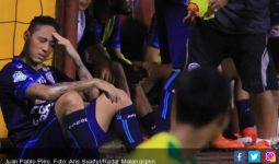 Cedera saat Latihan, Marquee Player Arema FC Menangis - JPNN.com