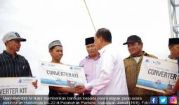 Menteri Nasir Dorong Nelayan Makassar Beralih ke Gas - JPNN.com