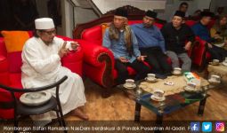 Pimpinan Ponpes Al-Qodiri Doakan NasDem Terus Berkibar - JPNN.com