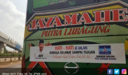 Pesan dan Doa dari AHY Menempel di Bus Antarkota... - JPNN.com