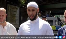 Salut, Imam Masjid di London Selamatkan Peneror dari Amuk Massa - JPNN.com