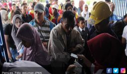 Hamdalah, 5.000 Pemudik Mendarat di Bandara Radin Inten II - JPNN.com