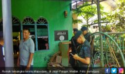 Rumah Pelaku Penyerangan Mapolda Sumut Tetap Dijaga Polisi - JPNN.com