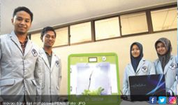Inovasi Mahasiswa Surabaya: Putar Tombol, Tanaman Tumbuh Subur - JPNN.com